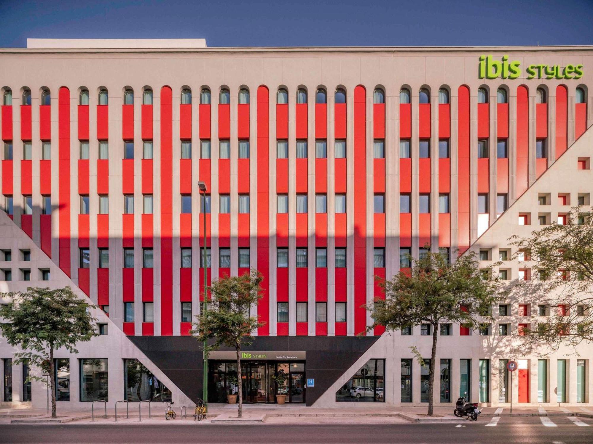 Ibis Styles Santa Justa Hotel 3*